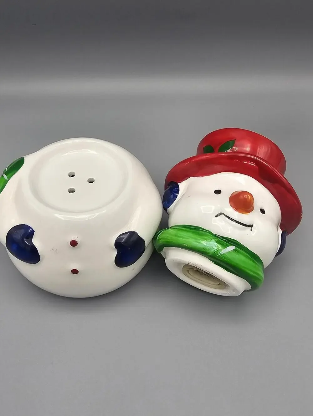 Ceramic Snowman Salt and Pepper Shaker Set